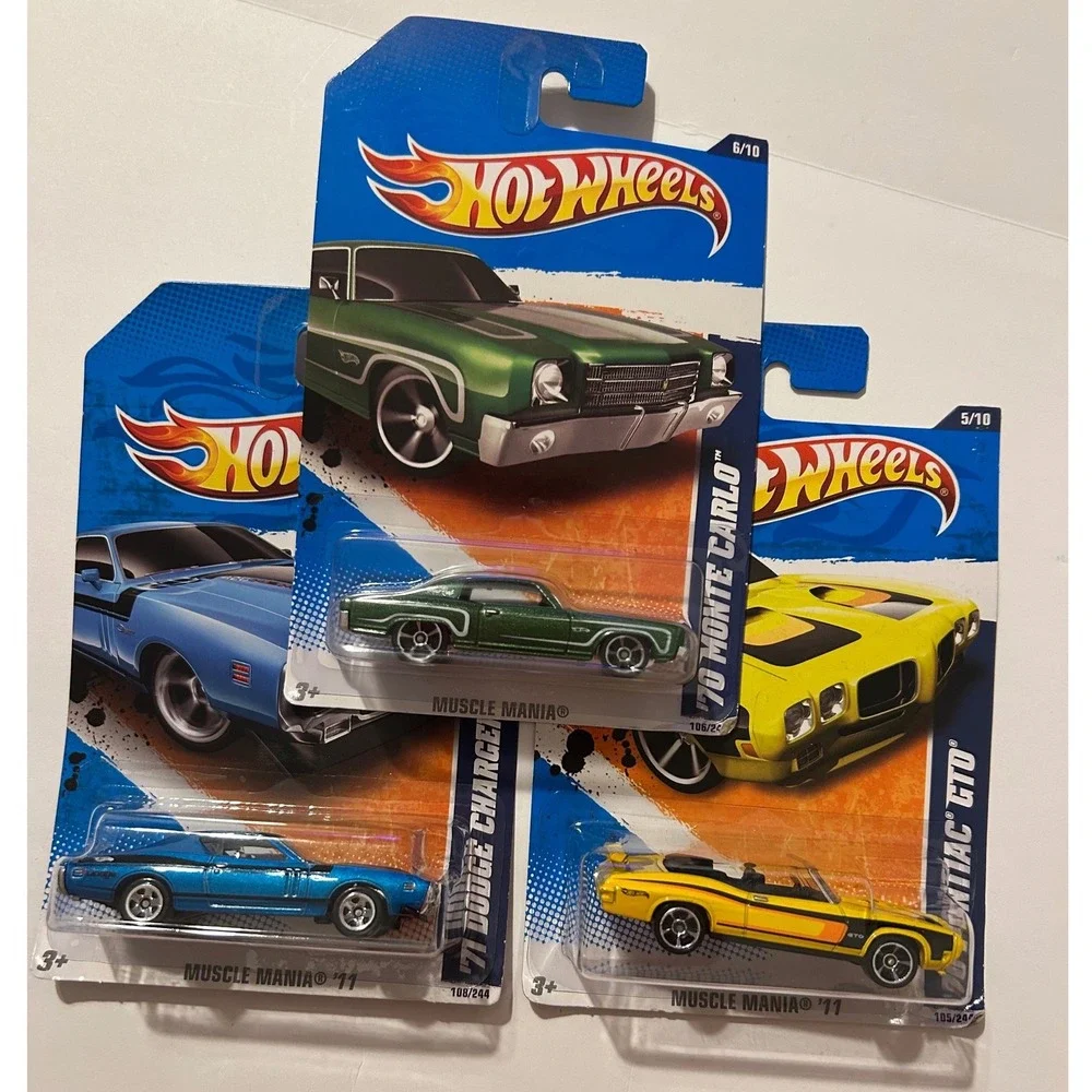 Hot Wheels Muscle Mania 2011 Set 70 Monte Carlo 71 Dodge Charger 70 Pontiac GTO